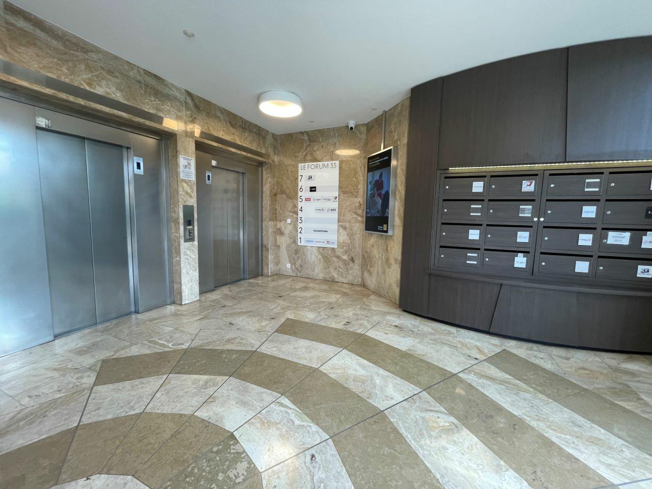 Bureau Lyon 221m² Location bureau Lyon Rhône OLBUR2427719 4